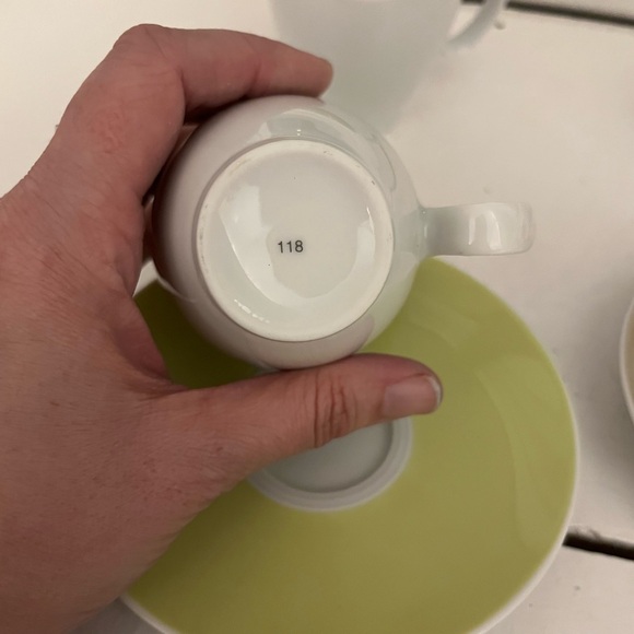 Guy Degrenne Espresso Cups and Saucers Set of 4 - Picture 11 of 14